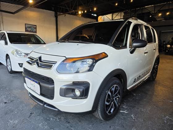 Carro 1.6 EXCLUSIVE 16V FLEX 4P AUTOMÁTICO