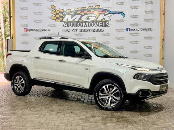 Carro 2.0 16V TURBO DIESEL VOLCANO 4WD AT9