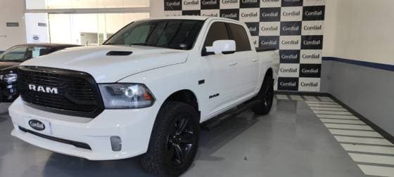 Carro 5.7 V8 GASOLINA LARAMIE NIGHT EDITION CD 4X4 AUTOMÁTICO