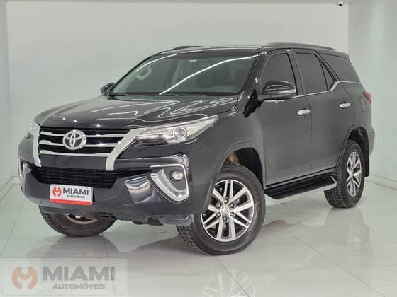 Carro 2.8 SRX 4X4 7 LUGARES 16V TURBO INTERCOOLER DIESEL 4P AUTOMÁTICO