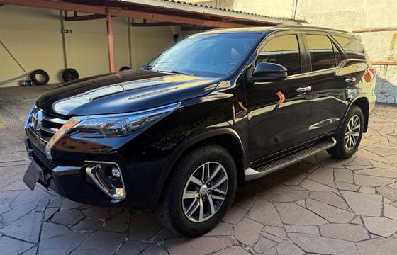 Carro 2.8 SRX 4X4 7 LUGARES 16V TURBO INTERCOOLER DIESEL 4P AUTOMÁTICO