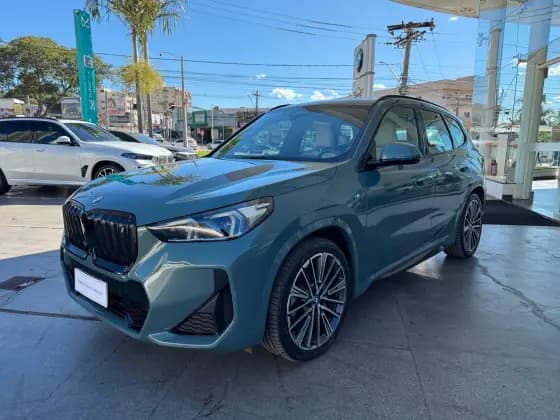 Carro ELÉTRICO XDRIVE30 M SPORT