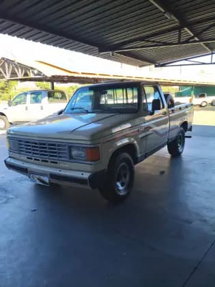 Carro 4.0 CUSTOM S CS 8V DIESEL 2P MANUAL