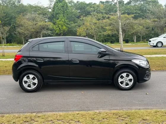 Carro 1.0 MPFI LT 8V FLEX 4P MANUAL