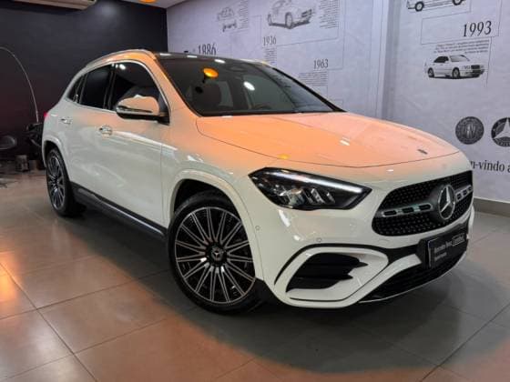 Carro 1.3 MHEV AMG LINE 7G-DCT