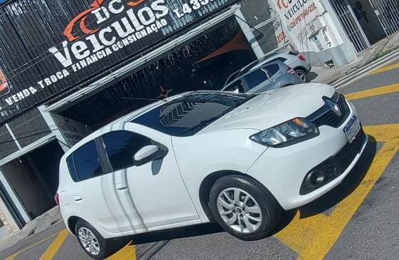 Carro 1.6 EXPRESSION 8V FLEX 4P MANUAL