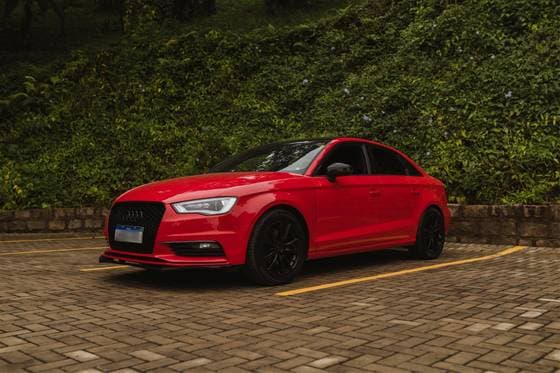 Carro 1.8 TFSI SEDAN AMBITION 16V 180CV GASOLINA 4P AUTOMÁTICO
