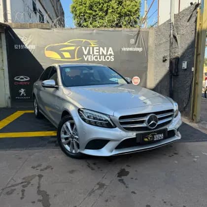 Carro 1.6 CGI GASOLINA AVANTGARDE 9G-TRONIC