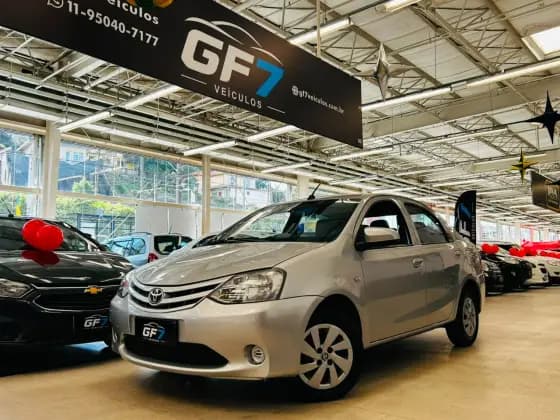 Carro 1.5 X SEDAN 16V FLEX 4P MANUAL