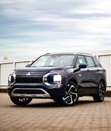 Carro 2.4 PHEV SIGNATURE S-AWC DHT