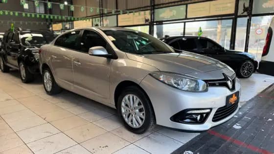 Carro 2.0 DYNAMIQUE PLUS 16V FLEX 4P AUTOMÁTICO