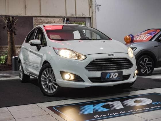 Carro 1.6 TITANIUM HATCH 16V FLEX 4P POWERSHIFT