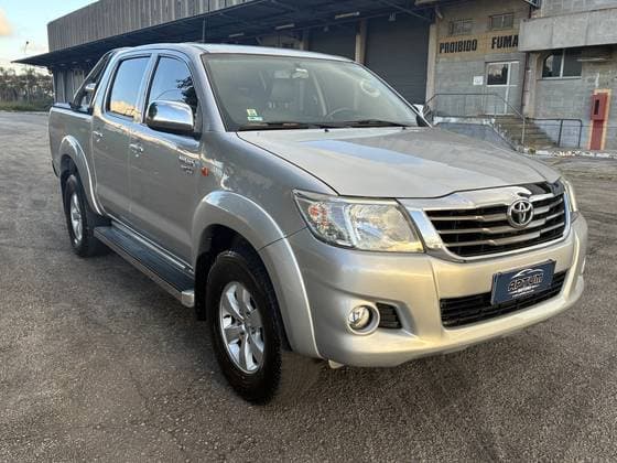 Carro 2.7 SR 4X2 CD 16V FLEX 4P AUTOMÁTICO
