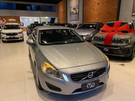 Carro 2.0 T5 DYNAMIC GASOLINA 4P AUTOMÁTICO