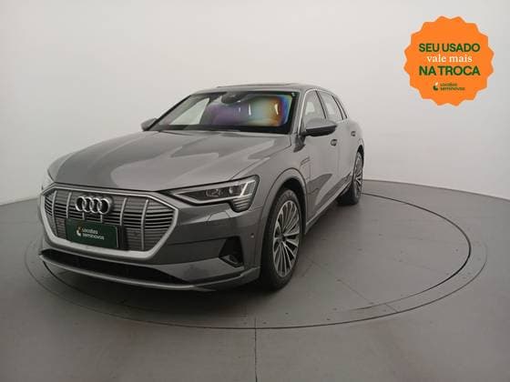 Carro ELÉTRICO PERFORMANCE QUATTRO