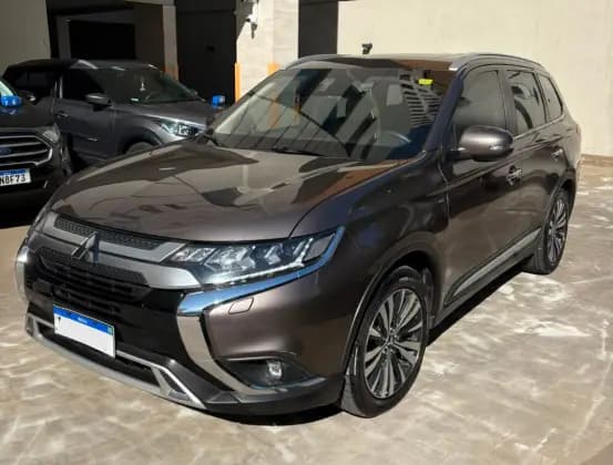 Carro 3.0 MIVEC V6 GASOLINA HPE-S AWD AUTOMÁTICO