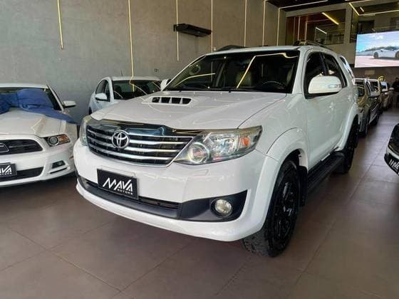 Carro 3.0 SRV 4X4 CD 16V TURBO INTERCOOLER DIESEL 4P AUTOMÁTICO