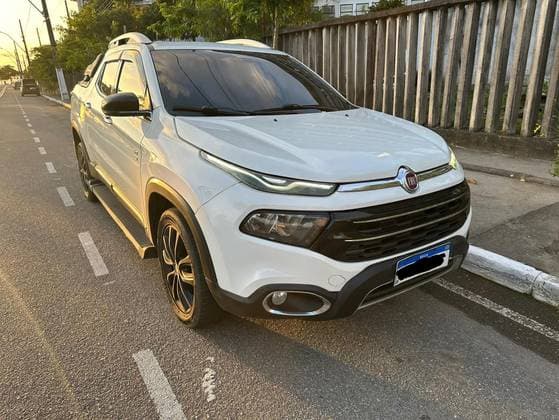 Carro 2.0 16V TURBO DIESEL VOLCANO 4WD AT9