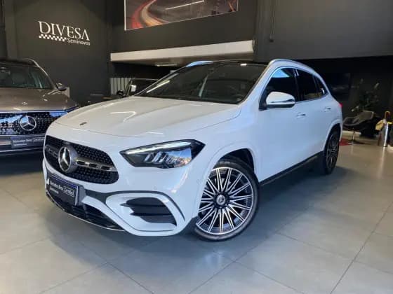 Carro 1.3 MHEV AMG LINE 7G-DCT