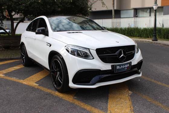 Carro 5.5 V8 TURBO GASOLINA COUPÉ 4MATIC 7G-TRONIC