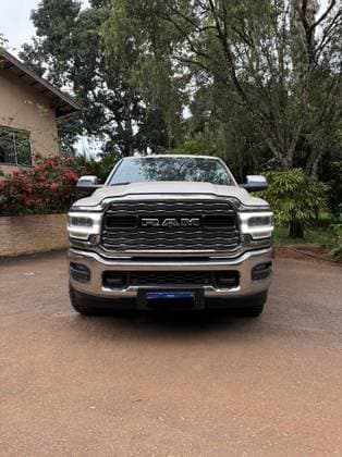 Carro 6.7 I6 TURBO DIESEL LARAMIE CD 4X4 AUTOMÁTICO