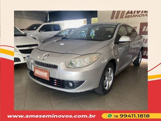 Carro 2.0 DYNAMIQUE 16V FLEX 4P AUTOMÁTICO