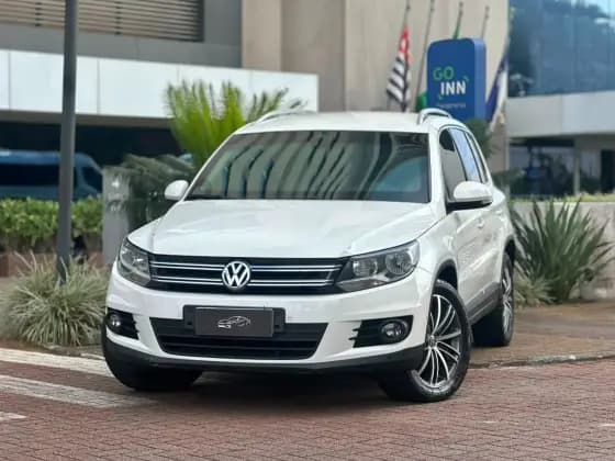 Carro 2.0 TSI 16V TURBO GASOLINA 4P TIPTRONIC