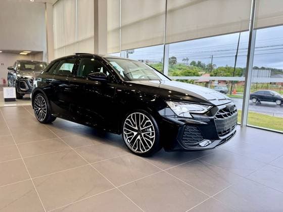 Carro 2.0 40 TFSI GASOLINA SPORTBACK PERFORMANCE BLACK S-TRONIC