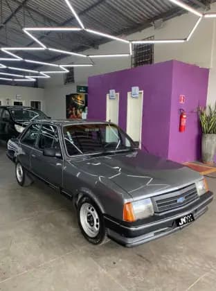 Carro 1.6 DL 8V ÁLCOOL 2P MANUAL