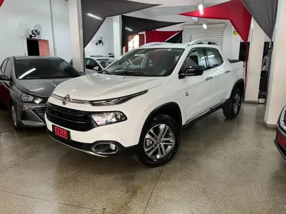Carro 2.0 16V TURBO DIESEL VOLCANO 4WD AT9