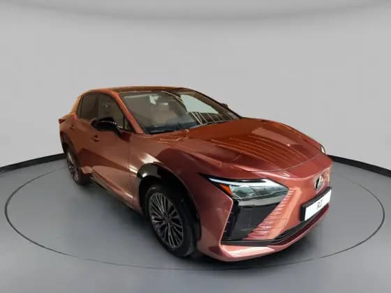 Carro 77 KW ELÉTRICO AWD