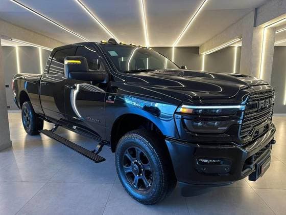 Carro 6.7 I6 TURBO DIESEL LARAMIE NIGHT EDITION CD 4X4 AUTOMÁTICO