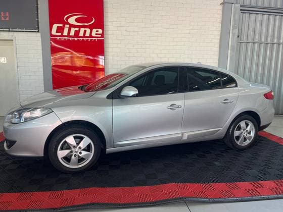 Carro 2.0 DYNAMIQUE 16V FLEX 4P AUTOMÁTICO
