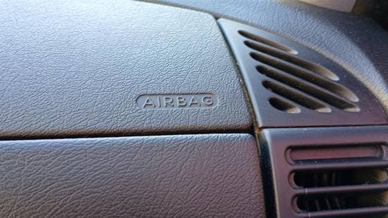 Carro 1.8 I GLX 16V GASOLINA 2P MANUAL