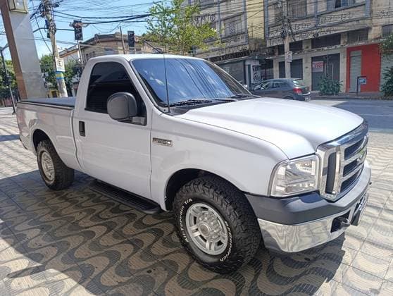 Carro 3.9 XL S DUTY 4X2 CS DIESEL 2P MANUAL