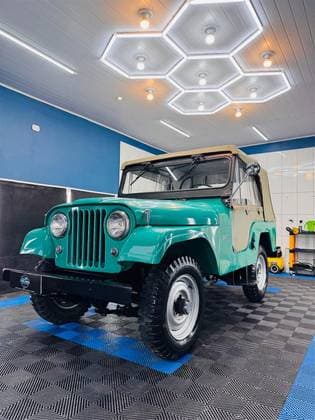 Carro CJ-5