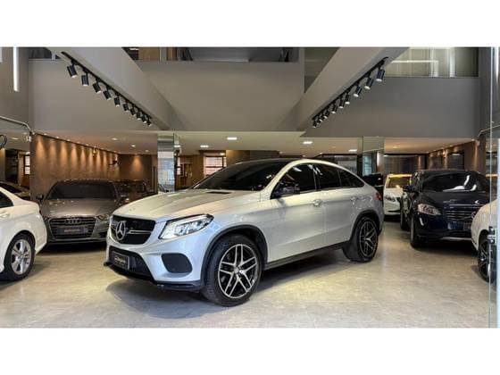 Carro 3.0 V6 GASOLINA COUPÉ 4MATIC 9G-TRONIC