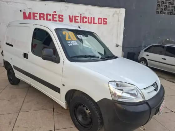 Carro 1.6 FURGÃO 800KG 16V FLEX 3P MANUAL