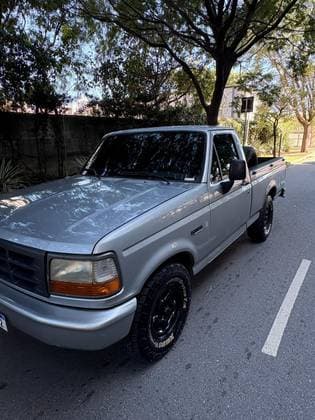 Carro 2.5 XL 4X2 CS 8V TURBO DIESEL 2P MANUAL