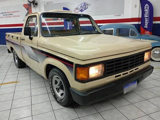 Carro 4.1 CUSTOM S CS 8V GASOLINA 2P MANUAL