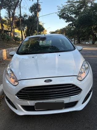 Carro 1.6 TITANIUM HATCH 16V FLEX 4P POWERSHIFT