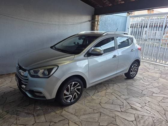 Carro 1.6 16V GASOLINA 4P CVT