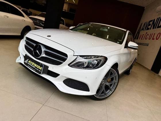 Carro 2.0 CGI GASOLINA AVANTGARDE 9G-TRONIC