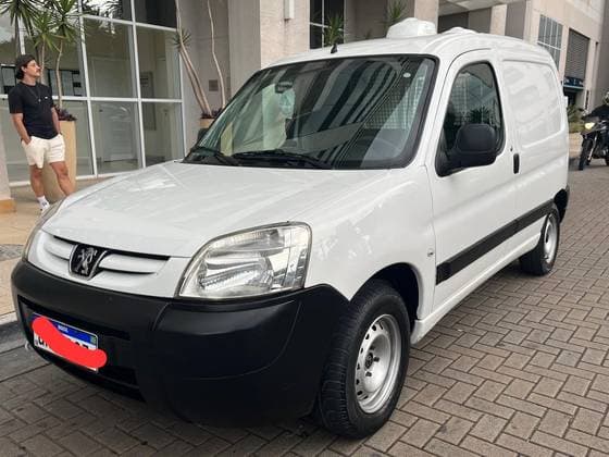 Carro 1.6 FURGÃO 800KG 16V FLEX 3P MANUAL