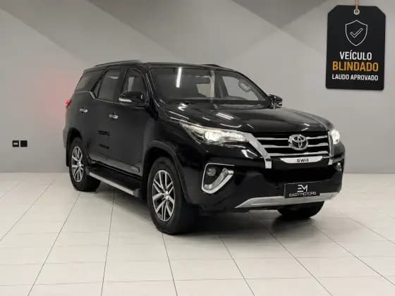Carro 2.8 SRX 4X4 7 LUGARES 16V TURBO INTERCOOLER DIESEL 4P AUTOMÁTICO