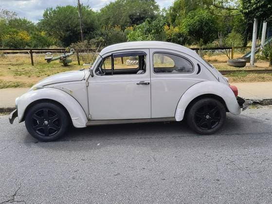 Carro 1.5 8V GASOLINA 2P MANUAL
