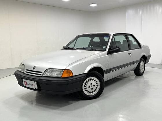 Carro 1.8 SL/E 8V ÁLCOOL 2P MANUAL
