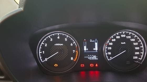 Carro 1.0 12V FLEX SENSE MANUAL