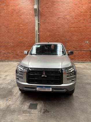 Carro 2.4 BITURBO DIESEL CD HPE-S 4X4 AUTOMÁTICO