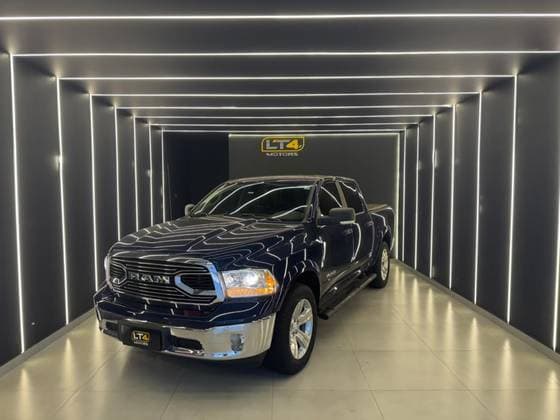 Carro 5.7 V8 GASOLINA LARAMIE CD 4X4 AUTOMÁTICO